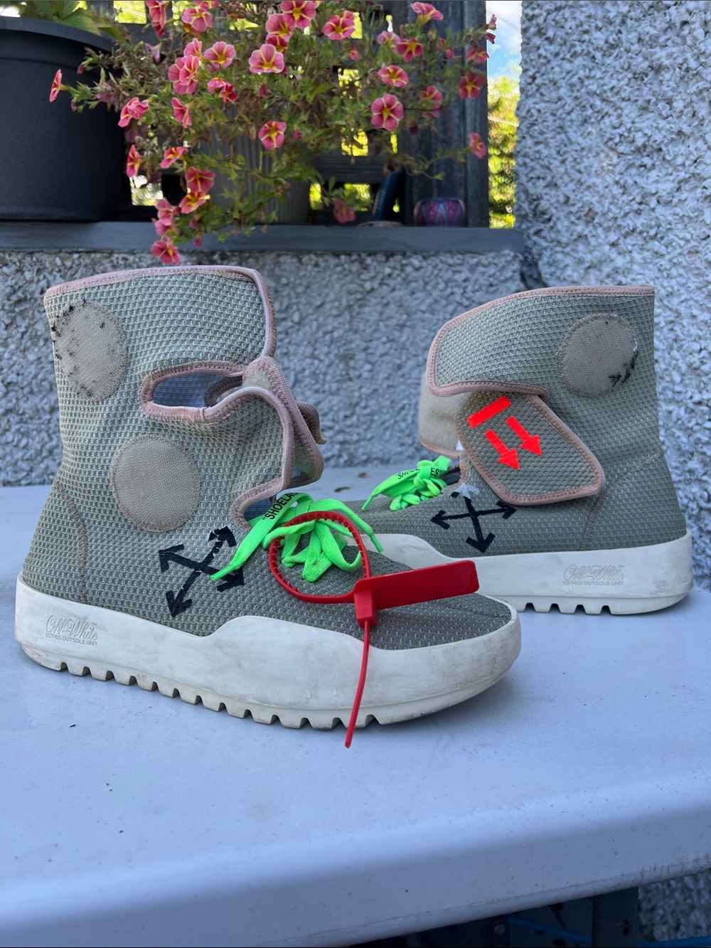 Off-White Kids High-Top Sneakers in Grey with Neon Green Laces